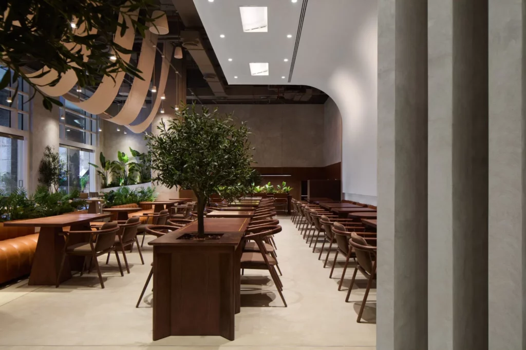  Best artificial plants wholesale suppliers in Saudi Arabia for an upscale restaurant.