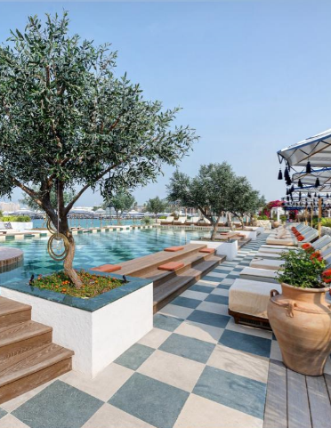 Why Bespoke Artificial Trees Are Dominating UAE Spaces in 2026